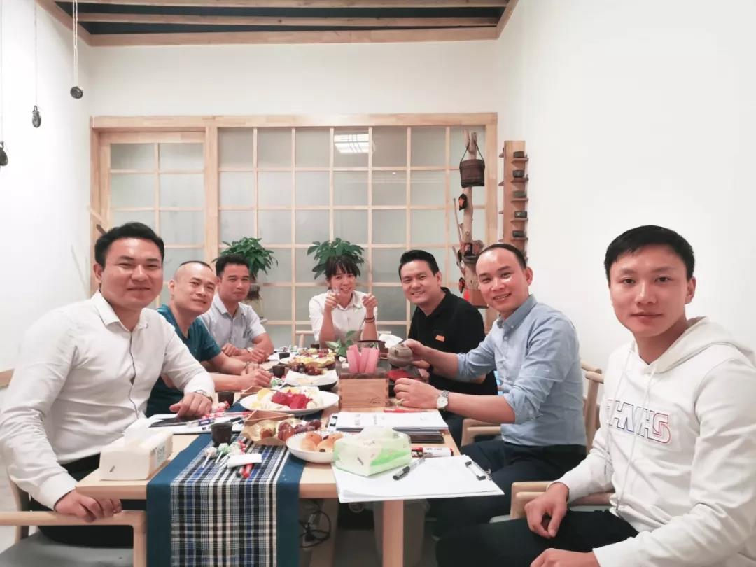 工程、材料中心管理層“裸心會(huì)”丨茶短情長(zhǎng)，一場(chǎng)來(lái)自心靈的對(duì)話！