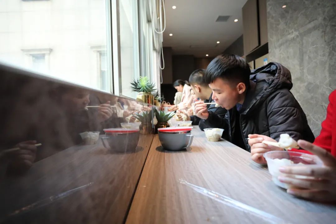 冬至丨溫暖如約而至，平安順?biāo)欤?>
        							</a>
        						</div>
        						
        						<div   id=
